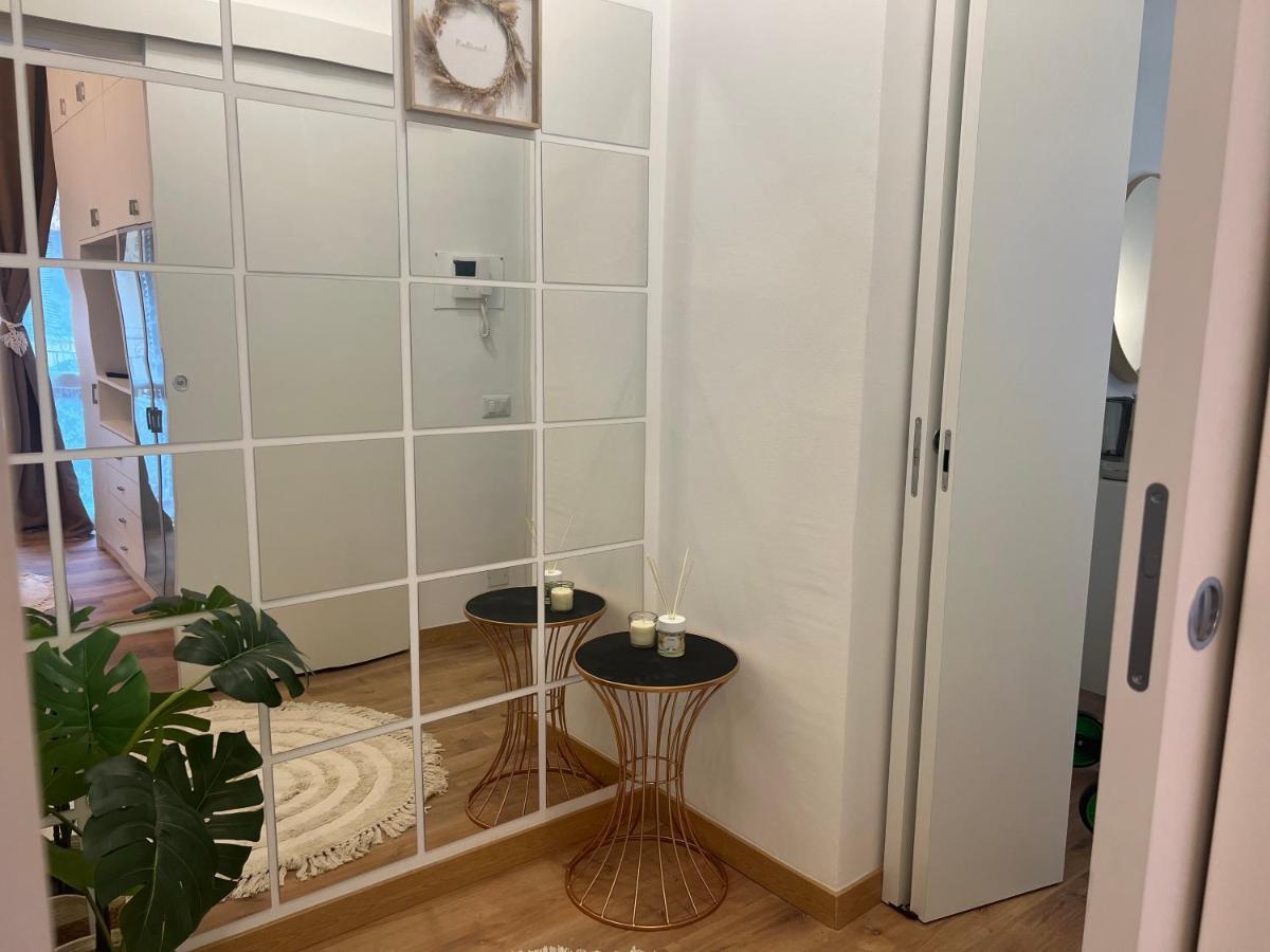 Apartamento Regina Milano In Bocconi Exterior foto